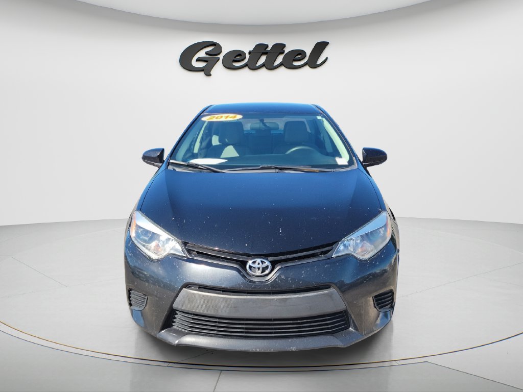 Used 2014 Toyota Corolla LE FWD image 2