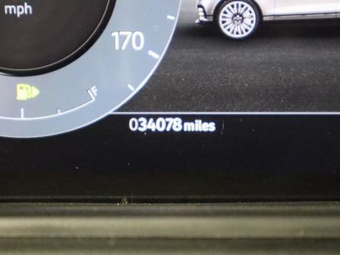 Used 2024 Land Rover Range Rover Velar Dynamic SE AWD/4WD image 32