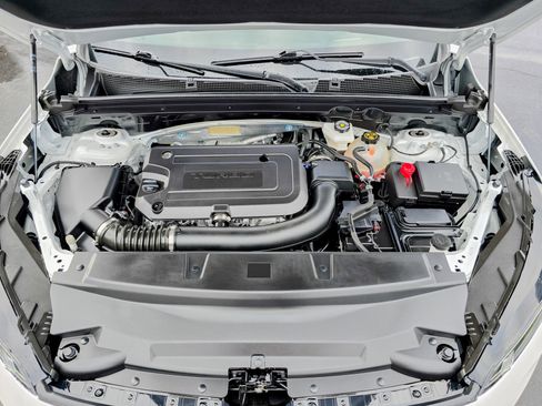 Used 2024 Buick Envision Avenir image 53