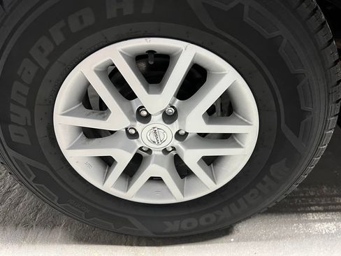 Used 2021 Nissan Frontier SV AWD/4WD image 38