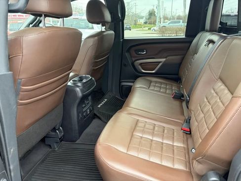 Used 2021 Nissan Titan Platinum Reserve w/ Moonroof Package AWD/4WD image 38
