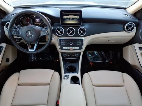 Used 2019 Mercedes-Benz GLA 250 image 4