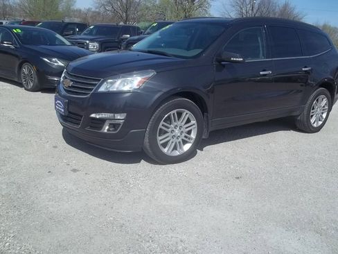 Used 2015 Chevrolet Traverse LT w/ Style and Technology Package image 19