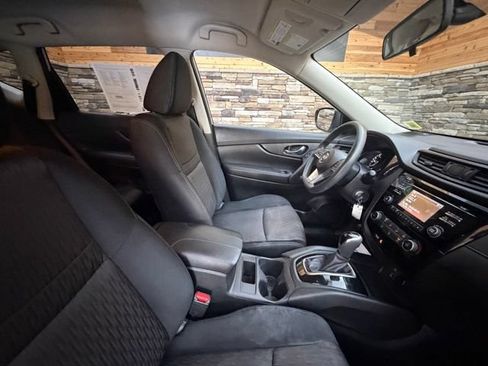 Used 2017 Nissan Rogue S w/ S Appearance Package AWD/4WD image 16