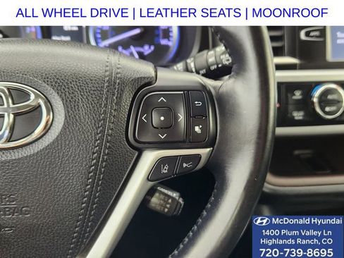 Used 2018 Toyota Highlander XLE image 18