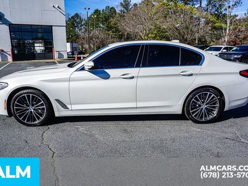 Used 2023 BMW 530i xDrive w/ Premium Package image 7