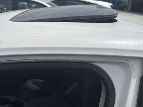 Used 2023 Honda Civic Touring image 9