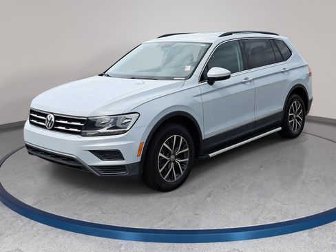 Used 2018 Volkswagen Tiguan SE FWD image 1