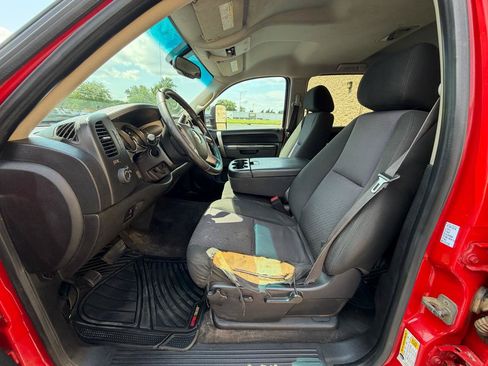 Used 2014 Chevrolet Silverado 2500 LT w/ Interior Plus Package AWD/4WD image 10
