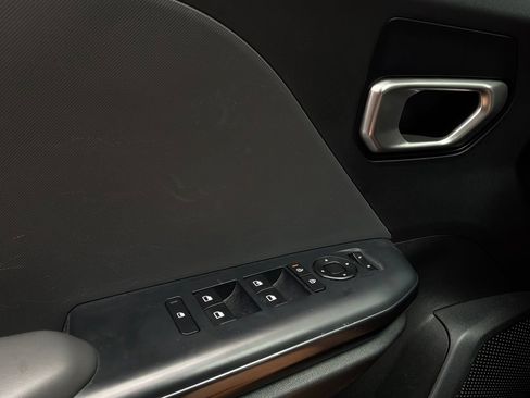 Used 2025 Kia K4 FWD image 20