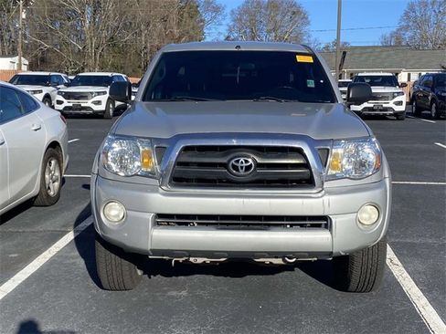 Used 2006 Toyota Tacoma 4x4 Double Cab image 2