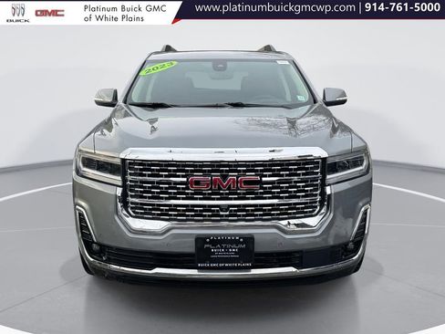 Used 2023 GMC Acadia Denali w/ Denali Technology Package image 2