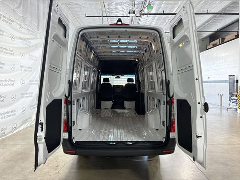 New 2025 Mercedes-Benz Sprinter 2500 image 7