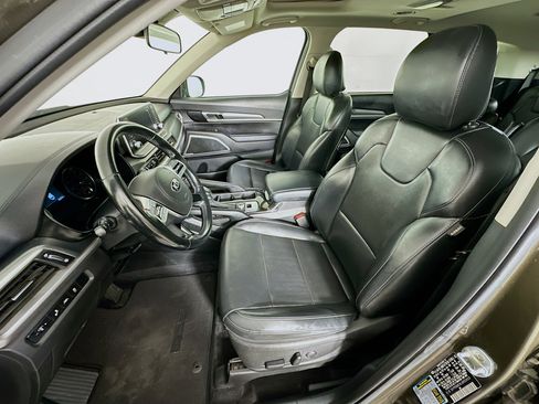 Used 2020 Kia Telluride S AWD/4WD image 13