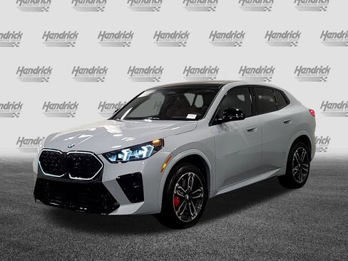 New 2026 BMW X2 xDrive28i w/ Technology Package image 3