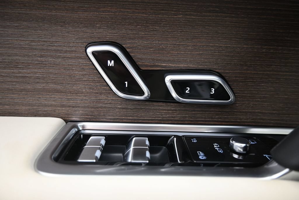 New 2026 Land Rover Range Rover SE AWD/4WD image 23