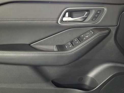 Used 2026 Nissan Rogue Platinum w/ Platinum Premium Package AWD/4WD image 15