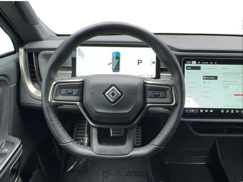 Used 2024 Rivian R1S Adventure AWD/4WD image 41