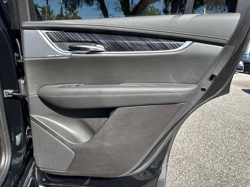 Used 2024 Cadillac XT6 Premium Luxury image 20