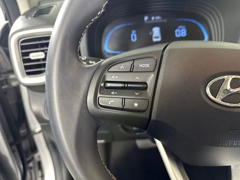 Certified 2023 Hyundai Venue SEL image 15