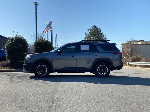 Used 2023 Nissan Pathfinder Rock Creek image 14