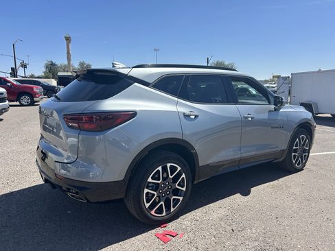 Used 2025 Chevrolet Blazer RS AWD/4WD image 4