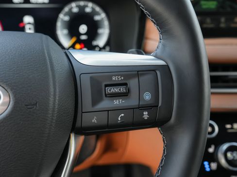 Used 2025 INFINITI QX60 Autograph w/ Cargo Package image 17