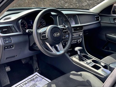 Used 2020 Kia Optima LX image 11