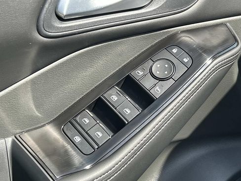 New 2026 Nissan Rogue SV AWD/4WD image 19