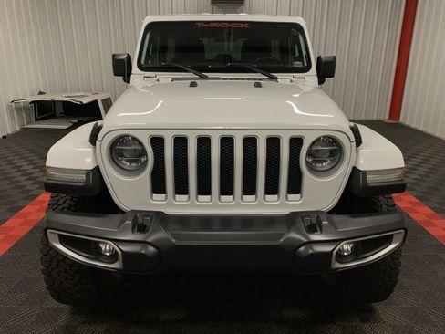 Used 2019 Jeep Wrangler Unlimited Sahara w/ Dual Top Group image 11