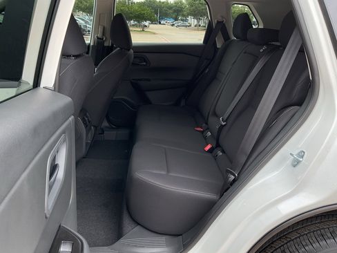 New 2025 Nissan Rogue S image 13