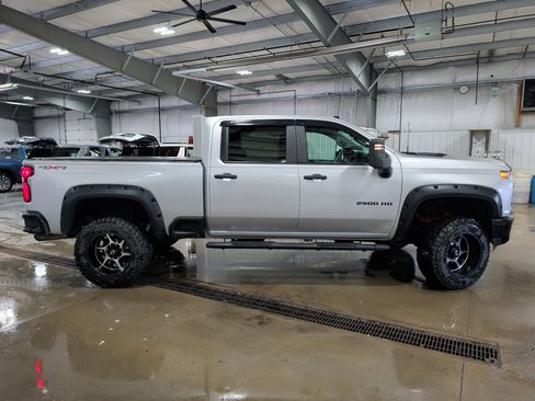 Used 2021 Chevrolet Silverado 2500 Custom w/ Custom Value Package AWD/4WD image 2