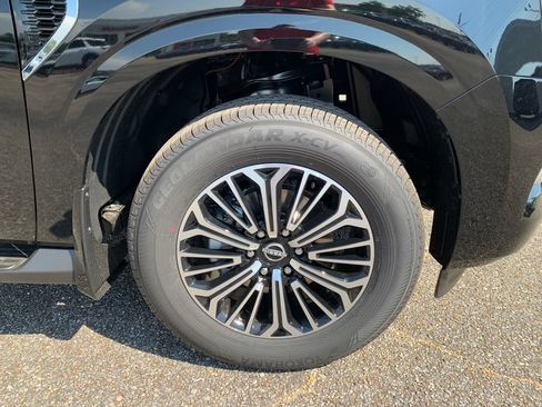 New 2026 Nissan Armada Platinum RWD image 9