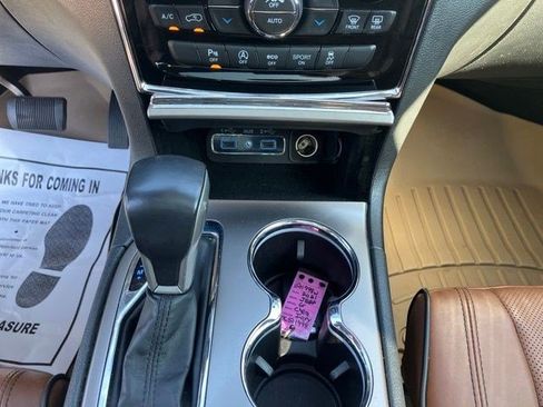 Certified 2021 Jeep Grand Cherokee Overland AWD/4WD image 17