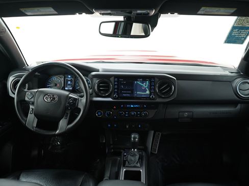 Used 2021 Toyota Tacoma TRD Sport AWD/4WD image 13