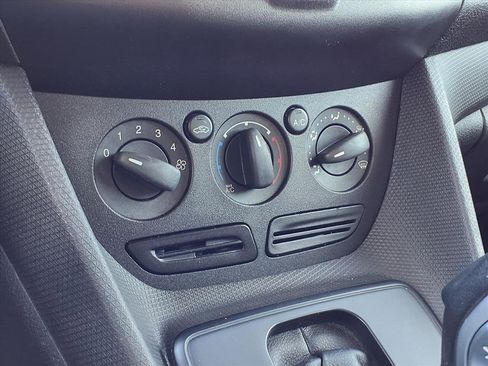 Used 2014 Ford Transit Connect XL image 8