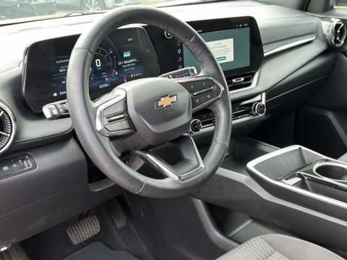 Certified 2025 Chevrolet Equinox LT w/ Safety and Technology Package AWD/4WD image 7