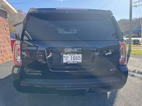 Used 2017 GMC Yukon SLE w/ HD Trailering Package AWD/4WD image 4
