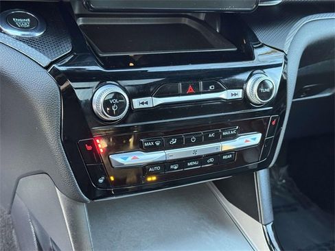 Used 2022 Ford Explorer ST-Line image 13