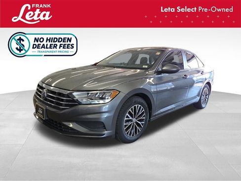 Used 2019 Volkswagen Jetta SE FWD image 1