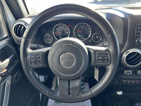 Used 2018 Jeep Wrangler Unlimited Sahara w/ Max Tow Package image 22