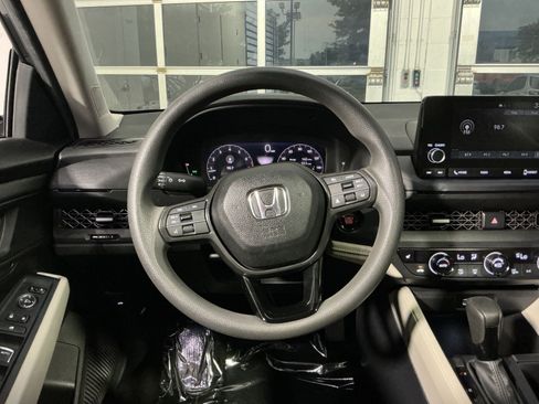 Used 2024 Honda Accord EX image 17