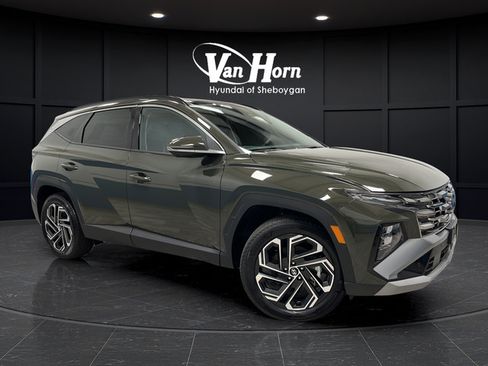 Used 2025 Hyundai Tucson Limited AWD/4WD image 1