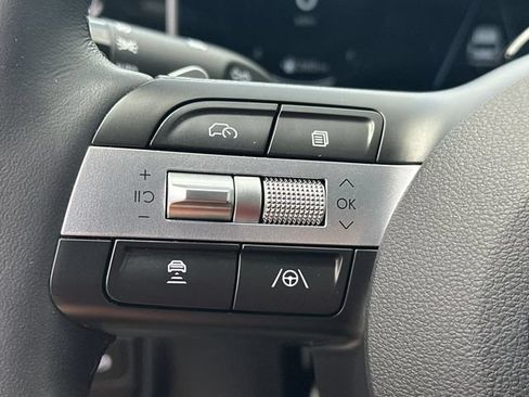 Used 2025 Hyundai Tucson Limited FWD image 24