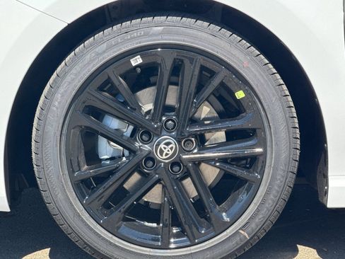 New 2025 Toyota Camry SE w/ Convenience Package image 32