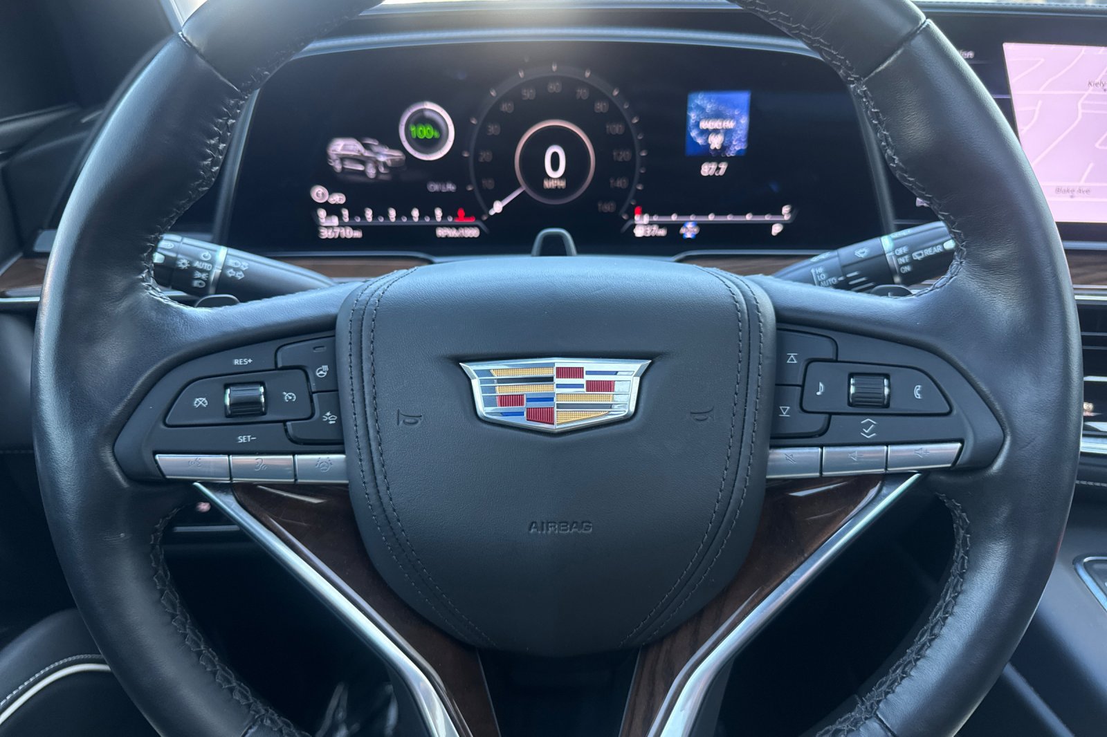 Certified 2023 Cadillac Escalade Sport Platinum w/ LPO, ONYX Package AWD/4WD image 34