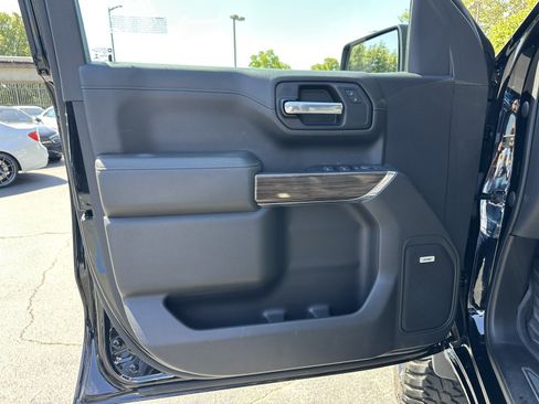 Used 2022 Chevrolet Silverado 1500 LT Trail Boss w/ LT Trail Boss Premium Package AWD/4WD image 26