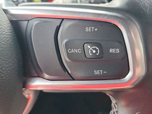 Used 2021 Jeep Wrangler Unlimited Sahara w/ Cold Weather Group AWD/4WD image 23