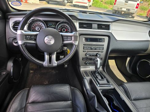 Used 2014 Ford Mustang GT w/ GT Brake Performance Package RWD image 5