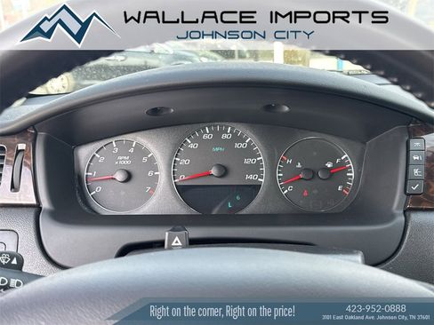 Used 2014 Chevrolet Impala LT w/ LT Sunroof Package image 35